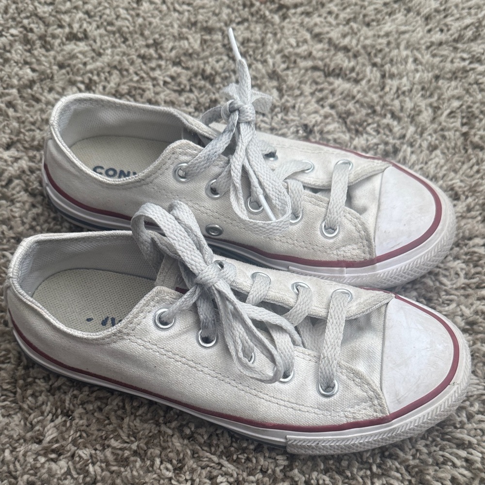 Converse Kids Low-Top Canvas Sneakers in White with Red Stripe
